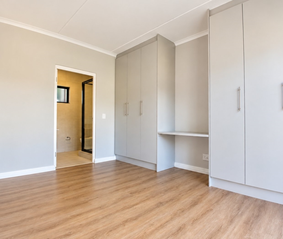 To Let 3 Bedroom Property for Rent in Sandown Western Cape
